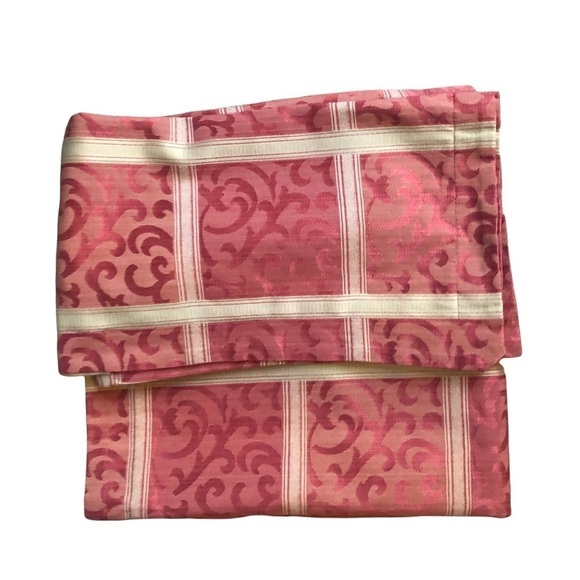 Tommy Hilfiger Luxury Damask Scrolled Pair of Pillow Shams King Size 38”X 23” - Picture 1 of 4